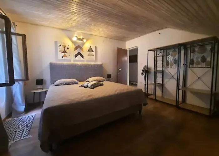 Апартаменти Katarina Poljica (Hvar)